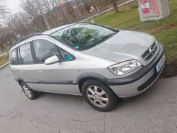 Silber Gebraucht 2004 Opel Zafira Executive Van / Kleinbus | 690 € (Guter Preis)
