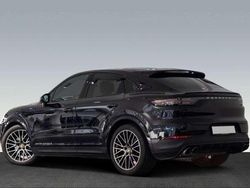 Schwarz (metallic) Gebraucht 2021 Porsche Cayenne SUV | 79.900 €