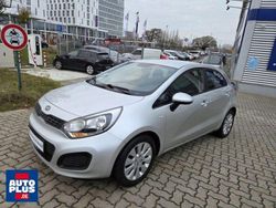Silber Gebraucht 2012 Kia Rio Edition 7 Kleinwagen | 4.889 € (Fairer Preis)