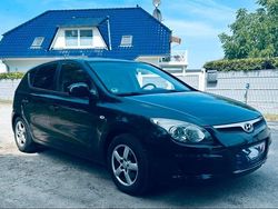 Schwarz Gebraucht 2009 Hyundai i30 Limousine | 1.650 € (Superpreis)