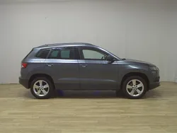 Grau Gebraucht 2020 Skoda Karoq Ambition SUV | 14.380 € (Superpreis)