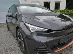 Grau Gebraucht 2024 Cupra Born e-Boost Kleinwagen | 28.500 € (Fairer Preis)