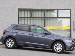 Grau Gebraucht 2024 VW Polo Life Limousine | 19.380 € (Guter Preis)