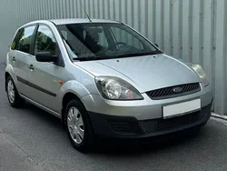 Silber Gebraucht 2006 Ford Fiesta Ambiente Kleinwagen | 2.900 € (Fairer Preis)