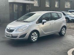 Silber Gebraucht 2010 Opel Meriva Edition Van / Kleinbus | 5.500 € (Fairer Preis)
