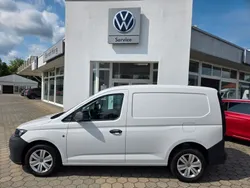 Weiß Gebraucht 2022 VW Caddy Basis Van / Kleinbus | 23.990 € (Fairer Preis)