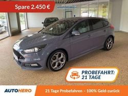 Grau Gebraucht 2016 Ford Focus ST Limousine | 13.840 € (Guter Preis)