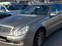 Grau Gebraucht 2003 Mercedes E220 Elegance Limousine | 5.000 € (Fairer Preis)