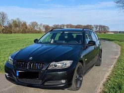 Schwarz Gebraucht 2009 BMW 320 Kombi | 5.500 € (Guter Preis)