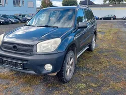 Grau Gebraucht 2005 Toyota RAV4 Edition SUV | 3.900 € (Fairer Preis)