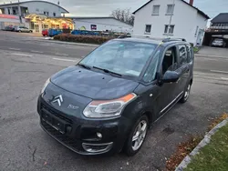 Grau Gebraucht 2012 Citroën C3 Picasso Van / Kleinbus | 1.499 €