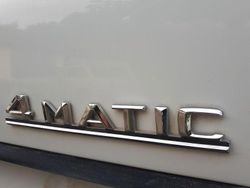 Weiß Gebraucht 1989 Mercedes E260 Limousine | 6.500 €