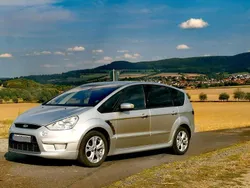 Silber Gebraucht 2010 Ford S-MAX S Van / Kleinbus | 8.499 € (Fairer Preis)