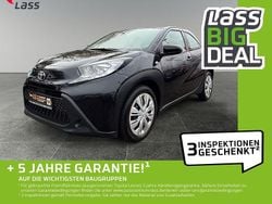 Schwarz Gebraucht 2022 Toyota Aygo Play Kleinwagen | 13.380 € (Fairer Preis)