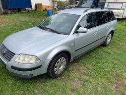 Silber Gebraucht 2003 VW Passat Comfortline Kombi | 750 € (Fairer Preis)