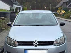 Silber Gebraucht 2010 VW Polo Kleinwagen | 2.600 € (Guter Preis)