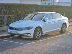 Weiß Gebraucht 2016 VW Passat Limousine | 18.700 € (Fairer Preis)
