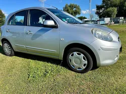 Silber Gebraucht 2011 Nissan Micra Acenta Kleinwagen | 2.000 € (Fairer Preis)