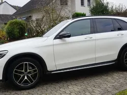 Weiß Gebraucht 2017 Mercedes GLC250 AMG line SUV | 27.900 € (Fairer Preis)