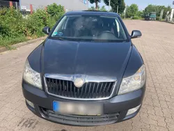 Grau Gebraucht 2010 Skoda Octavia Limousine | 3.650 € (Guter Preis)