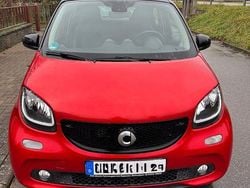 Schwarz Gebraucht 2017 Smart ForFour Prime Kleinwagen | 7.000 € (Fairer Preis)