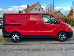 Rot uni /ovnns Gebraucht 2021 Renault Trafic Van | 16.900 € (Fairer Preis)