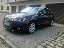Rot Gebraucht 2011 Audi A1 Ambition Kleinwagen | 8.800 € (Teuer)