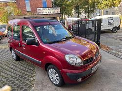 Rot Gebraucht 2003 Renault Kangoo Privilege Van / Kleinbus | 4.890 € (Fairer Preis)