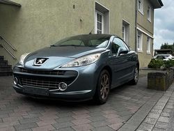 Grau Gebraucht 2005 Peugeot 207 CC Cabrio | 1.800 €