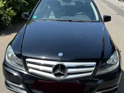 Schwarz Gebraucht 2012 Mercedes C250 Avantgarde Limousine | 12.600 € (Fairer Preis)
