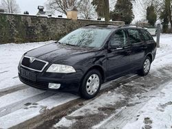 Schwarz Gebraucht 2008 Skoda Octavia Team Edition Kombi | 3.999 € (Fairer Preis)