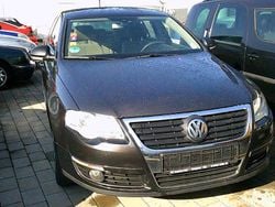 Braun Gebraucht 2005 VW Passat GT Limousine | 1.990 €