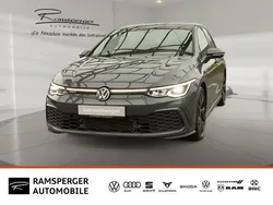 Grau (delfingrau metallic) Gebraucht 2023 VW Golf VIII GTI Limousine | 29.490 € (Guter Preis)