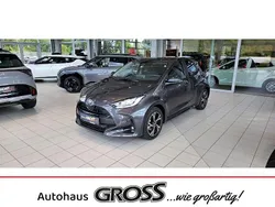 Grau Neu 2025 Toyota Yaris Hybrid Comfort Limousine | 25.995 € (Fairer Preis)