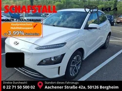 Weiss (polar white / sol) Gebraucht 2022 Hyundai Kona Edition 30+ SUV | 17.979 € (Fairer Preis)