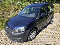 Blau Gebraucht 2011 VW Caddy Trendline Van / Kleinbus | 4.490 € (Fairer Preis)