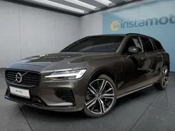 Grau Gebraucht 2022 Volvo V60 Kombi | 36.849 € (Fairer Preis)