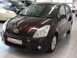 Violet Gebraucht 2010 Toyota Corolla Verso Van / Kleinbus | 2.990 € (Guter Preis)