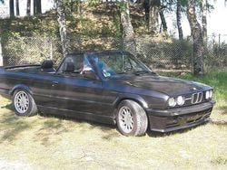 Schwarz Gebraucht 1988 BMW 325 Cabriolet Cabrio | 21.900 €