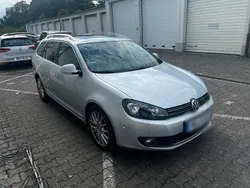 Silber Gebraucht 2010 VW Golf VI Kombi | 5.999 € (Fairer Preis)