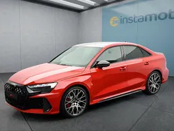 Rot Neu 2024 Audi RS3 Kleinwagen | 70.599 €