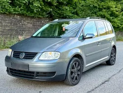 Grau Gebraucht 2006 VW Touran Van / Kleinbus | 2.999 € (Fairer Preis)