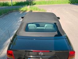 Schwarz Gebraucht 2005 Opel Astra Cabriolet Cabrio | 3.000 € (Etwas zu teuer)