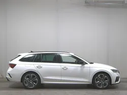 Candyweiss Gebraucht 2022 Skoda Octavia RS Kombi | 22.280 € (Fairer Preis)