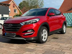 Rot Gebraucht 2016 Hyundai Tucson Style SUV | 14.899 € (Fairer Preis)