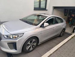 Silber Gebraucht 2019 Hyundai Ioniq Premium Limousine | 11.500 € (Guter Preis)