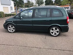 Grün Gebraucht 2004 Opel Zafira Van / Kleinbus | 1.350 € (Guter Preis)