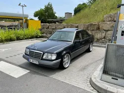 Schwarz Gebraucht 1994 Mercedes E280 Limousine | 15.499 €