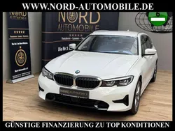 Alpinweiß iii Gebraucht 2022 BMW 320 Sport Line Kombi | 22.400 € (Guter Preis)