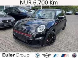 Schwarz Gebraucht 2024 Mini John Cooper Works Kleinwagen | 37.833 € (Fairer Preis)